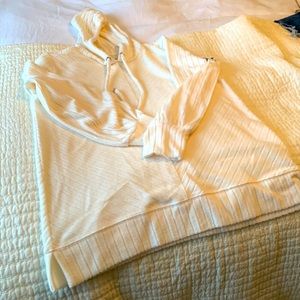 NWT NINE WEST Women’s Hooded Long Sleeve Sweater, large